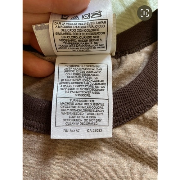 Walt Disney World Mickey Mouse T Shirt Women’s Medium NWT - Picture 6 of 6